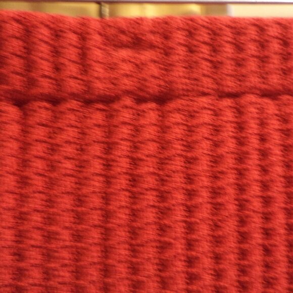 St. John Knit Pencil RED Skirt ~ Size: 6 Excellent Condition and Appearance - Picture 4 of 9